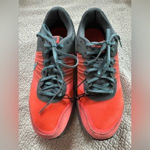 Women’s Nike Dual Fusion Tennis shoe
